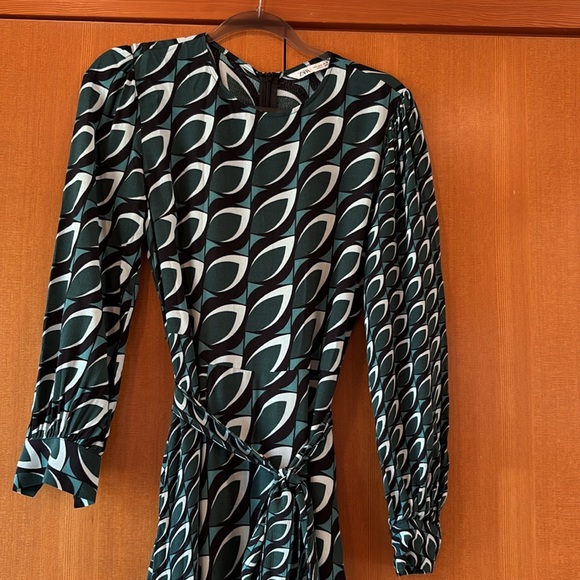 Zara Peacock Dress - Picture 6 of 8